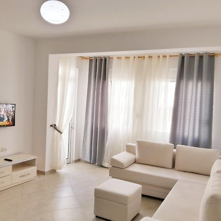Saranda Apartments Exteriör bild